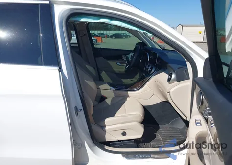 2022 Mercedes-Benz Glc 300 Suv z USA, uszkodzony, nr VIN W1N0G8DB5NV362852